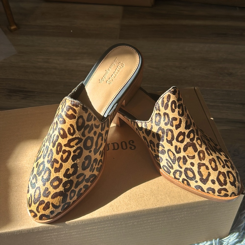 Soludos Leopard Venetian Mule